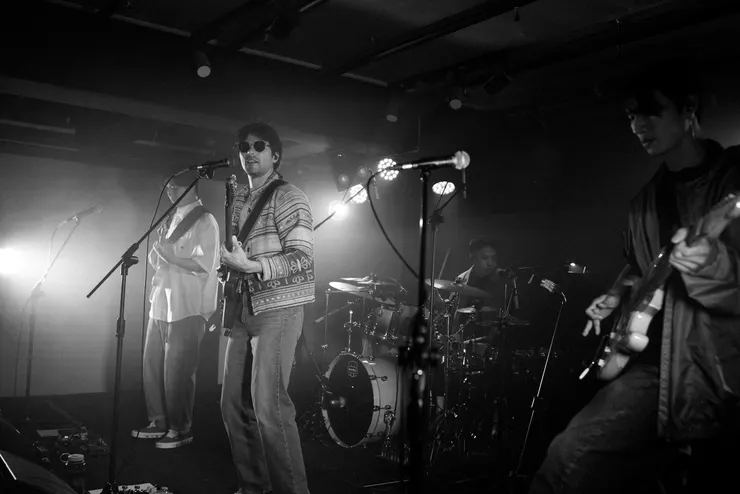 鳳小岳上個月舉辦小規模限定演出 帶來純粹搖滾能量