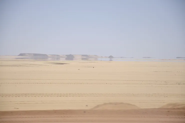 前往阿布辛貝時的路上風光