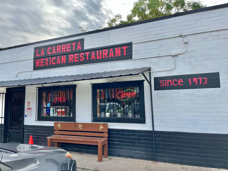 清楚表達「拜託～請不要搶我！」的墨西哥餐廳