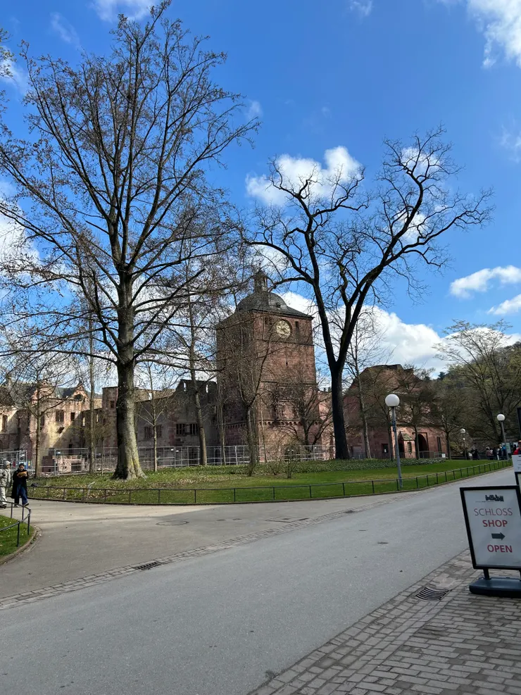 稍後要進入的海德城堡