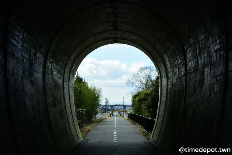 龜岡隧道內部往仙台方向看
