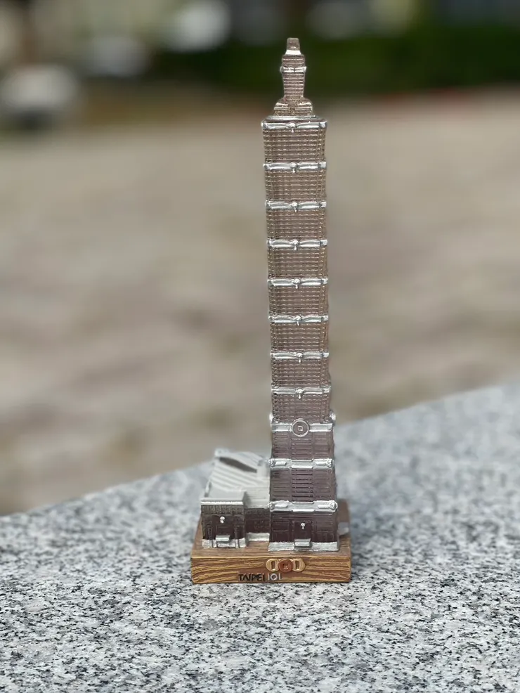 旅遊會買的模型紀念品