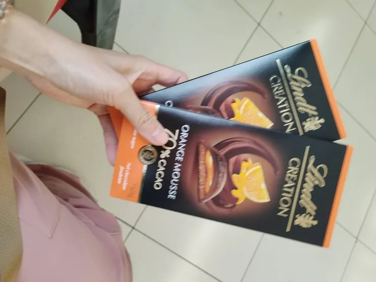 看到Lindt興奮到模糊