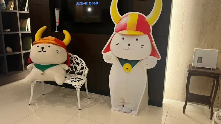 很想抱一隻回家。