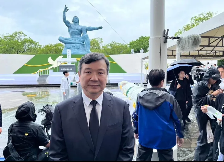 李逸洋出席8月9日長崎的原爆80年和平紀念典禮（照片來源：駐日代表處臉書）