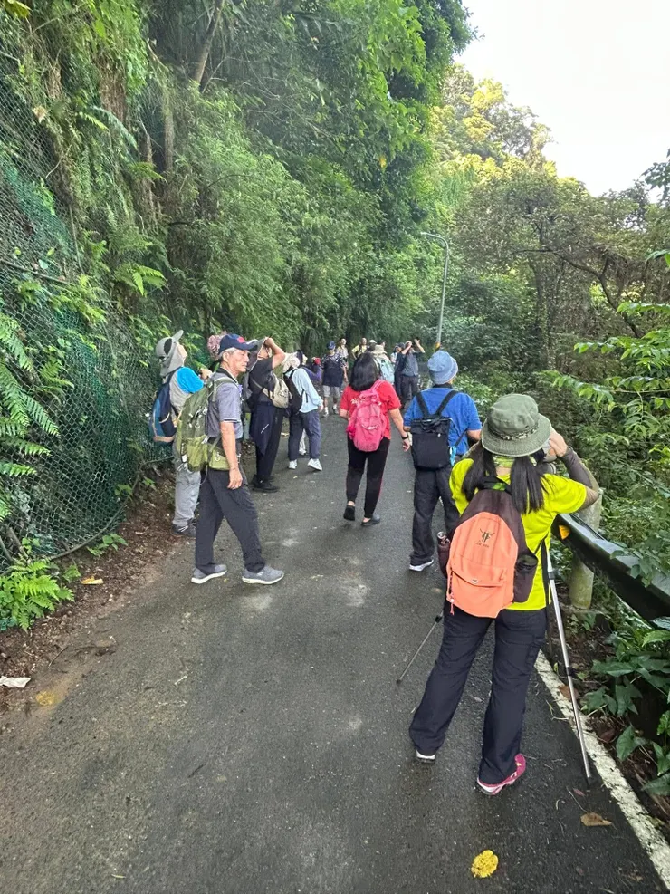 圖04 沿著新店溪往西行，走進小粗坑生態綠廊