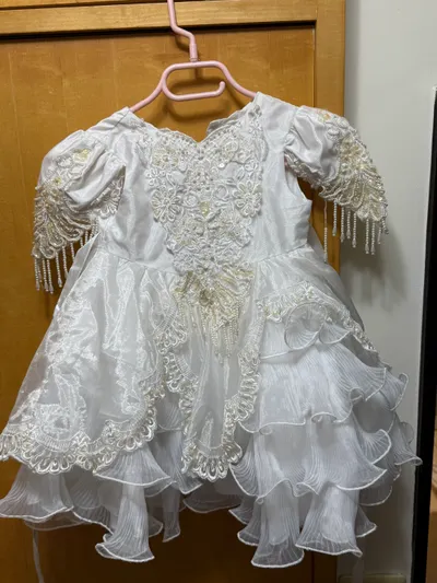 🎁 想把這兩件小禮服送給需要的人