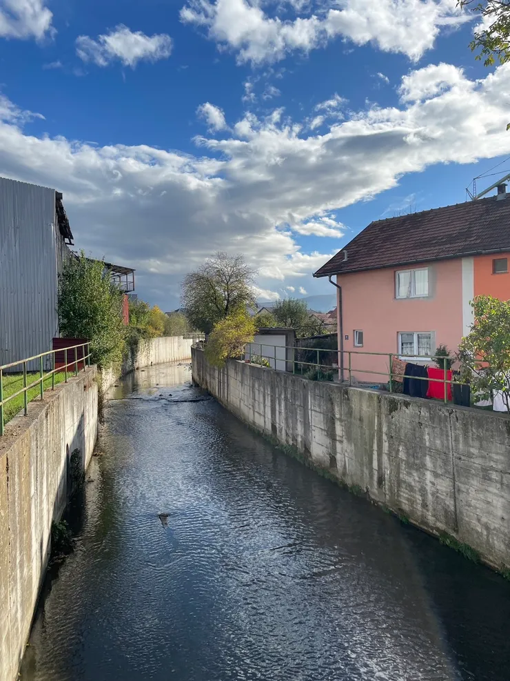 住處前往賣場必經之路@ sarajevo,10/2023.10/2023.
