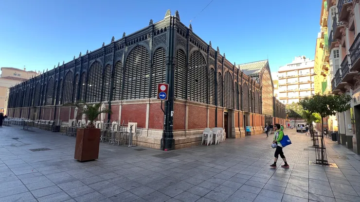 室內的阿卡拉薩納斯中央市場