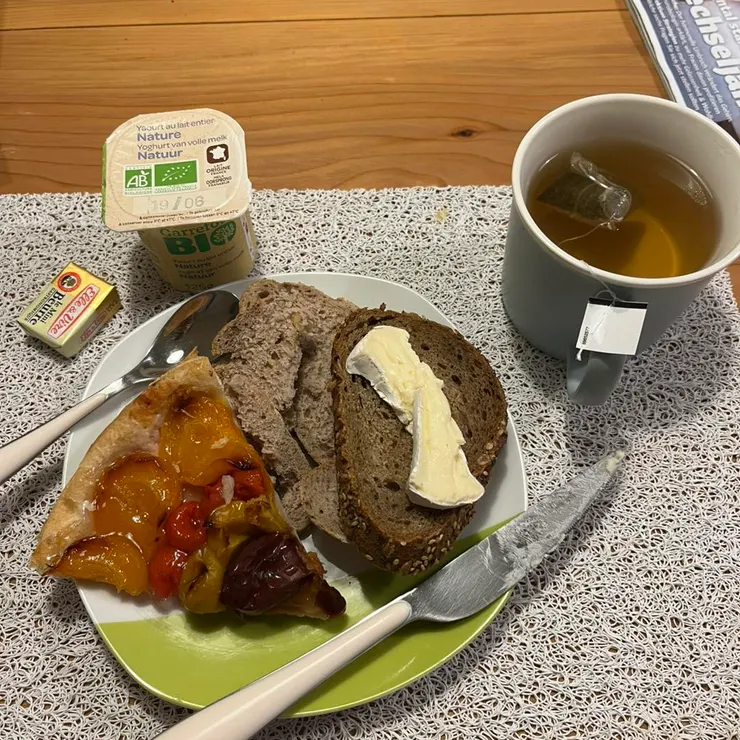 東拼西湊的 Day 1 早餐