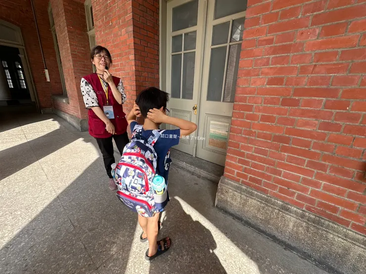 停下腳步留意一下,可以看出不同時期工程的接縫處。