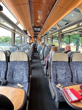 景觀列車車廂內部