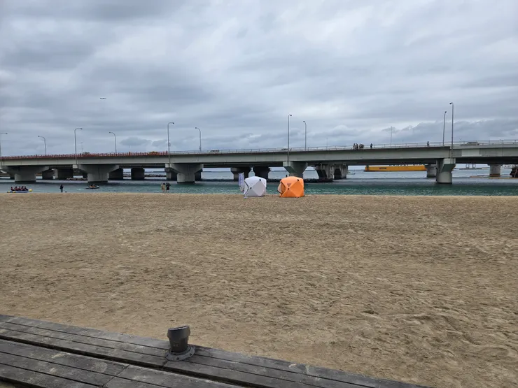 圖八、波之上海灘