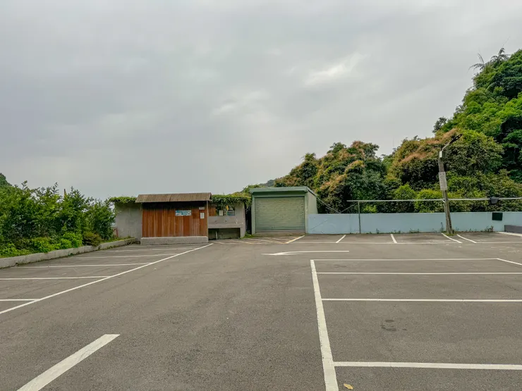 觀音洞前停車場及公厠