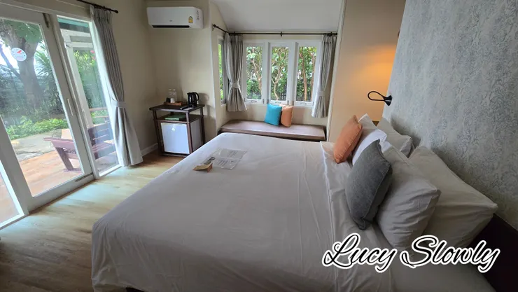 海濱小屋雙人房內部