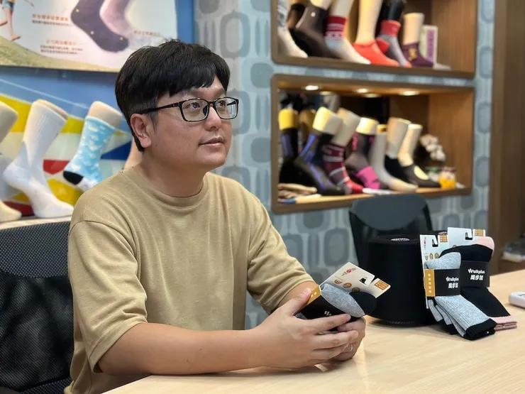 織步加服飾Walkplus推出環保海毛運動襪，質地媲美羊毛襪。圖業者提供。