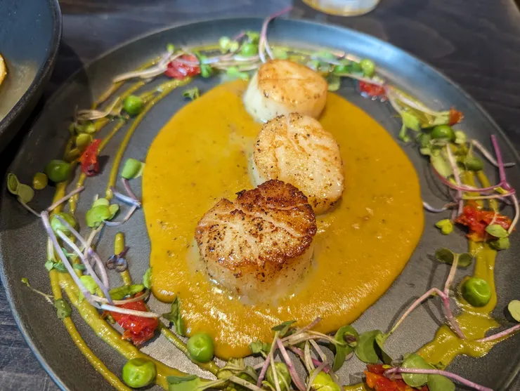 Quartermaster Eatery - Scallops