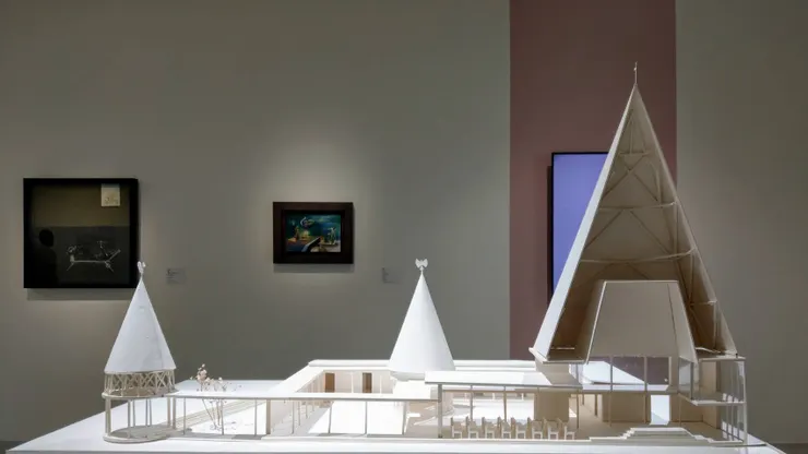 聖十字架天主堂，模型剖面的挑空明顯與現況不符