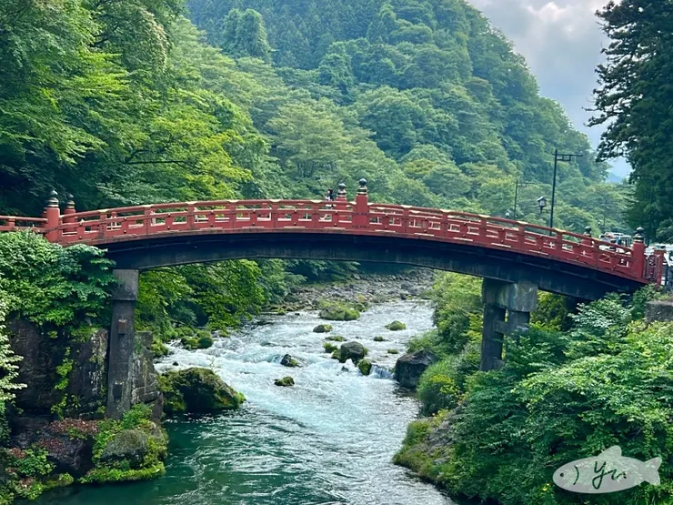 神橋，秋天來比較適合