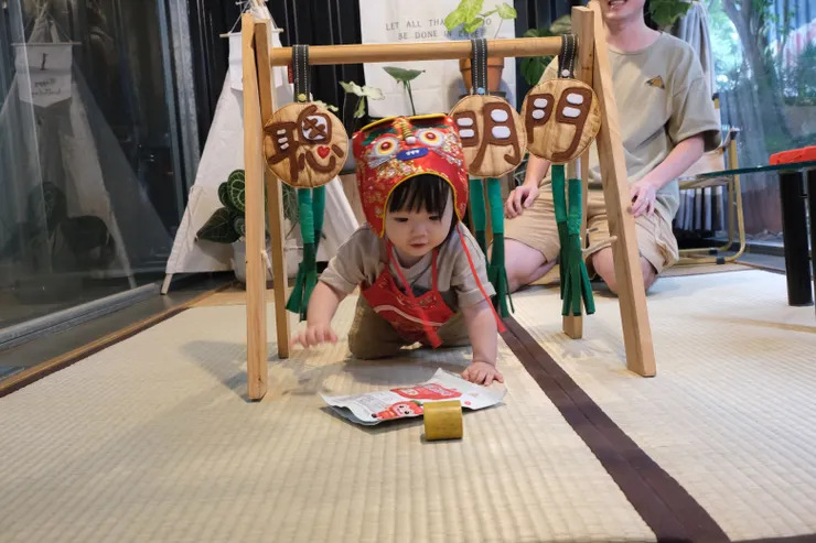 米餅完全是寶寶世界的垃圾食物XD