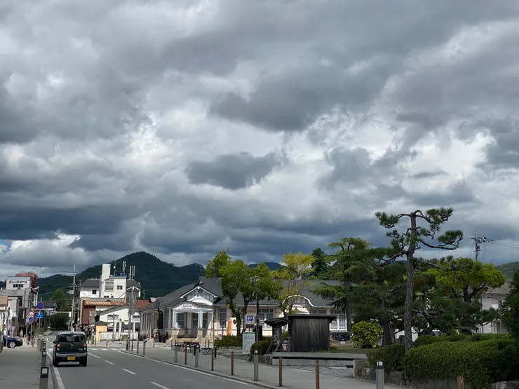 原本想逛那個大正浪漫產物館，但那天好像公休