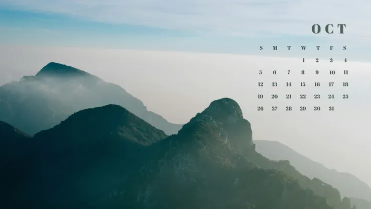 202510月曆桌布 雲上山巒