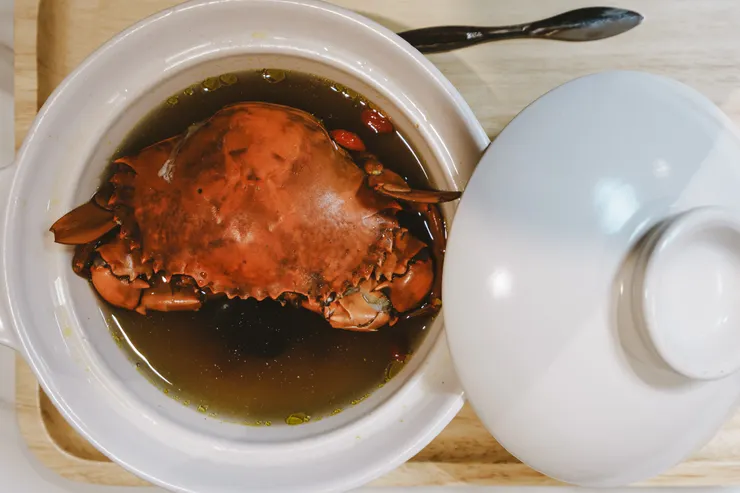 滿滿地蟹黃蟹膏配上補湯