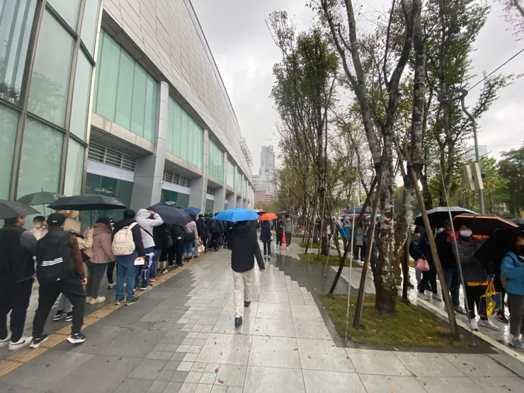 下午兩點出頭已經湧現人潮