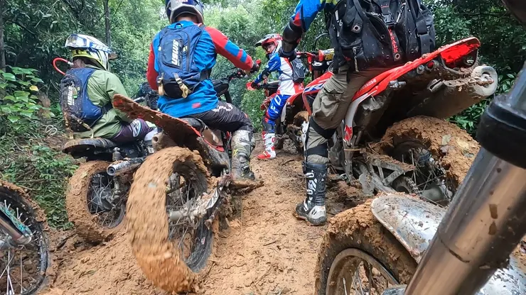 想玩硬耐力，背包大小、使用性就要做選擇