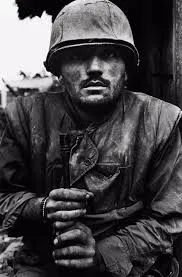 唐．麥庫林的戰地照片