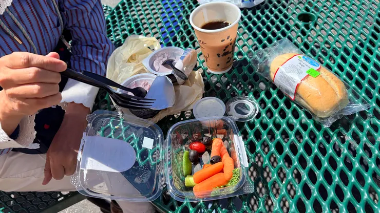 跟小白兔一樣愛吃紅蘿蔔