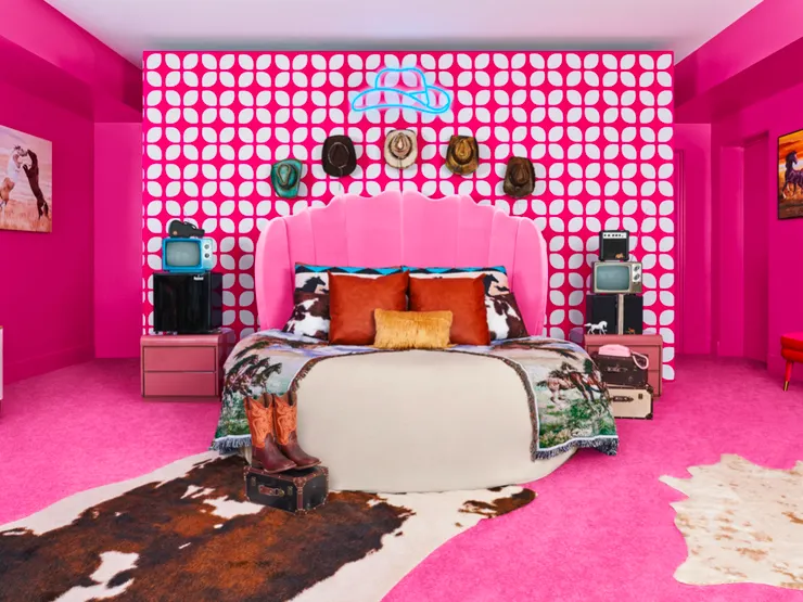 ▲ 芭比的粉色豪宅在 airbnb 限定兩天開放預定，肯尼當房東！（圖片來源：擷取自網路）