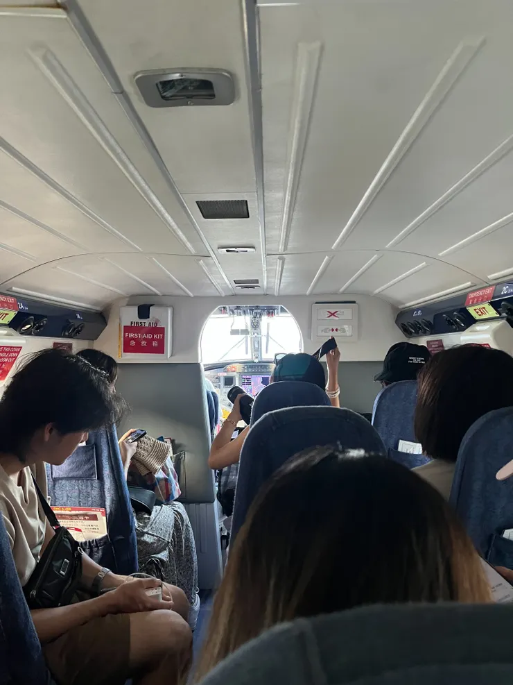 飛機裡面(真的非常小呀)