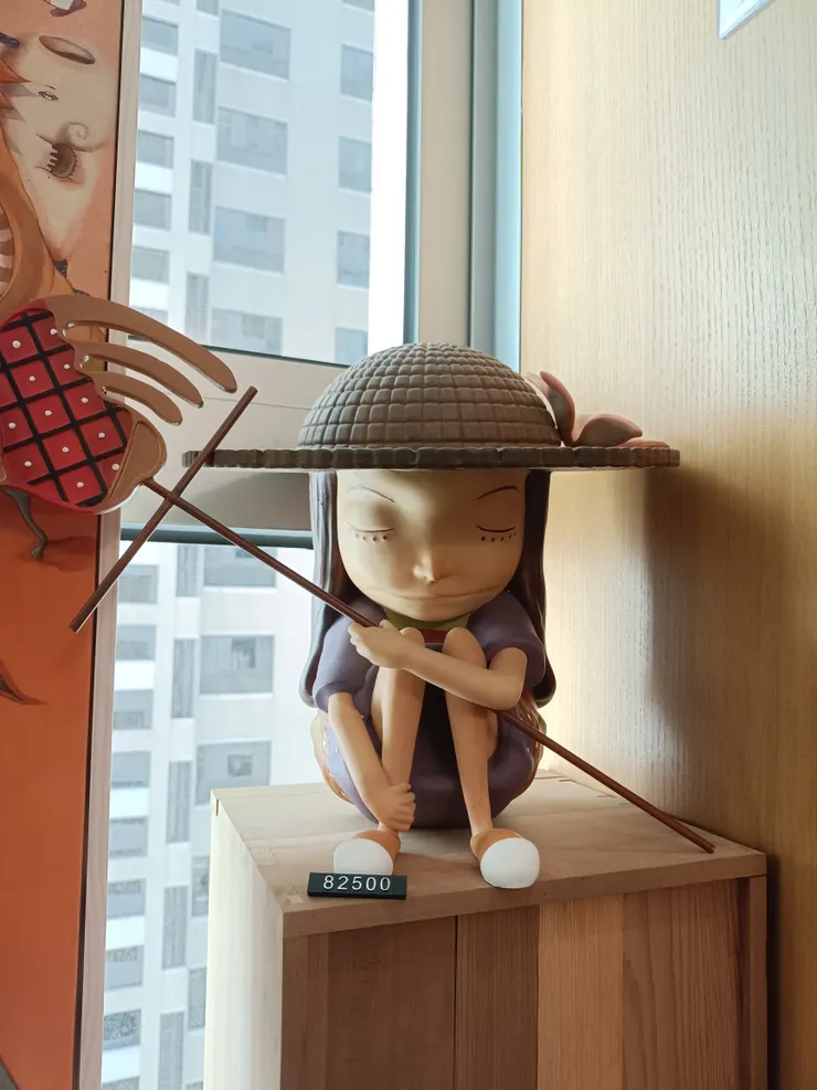 我也像這孩子一樣，坐在路邊放空