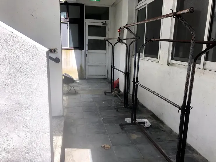 一期教師宿舍-中廊的曬衣空間