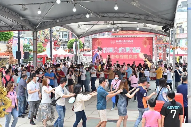 桃園大廟景福宮舉辦未婚聯誼，報名非常踴躍。圖：桃園景福宮提供