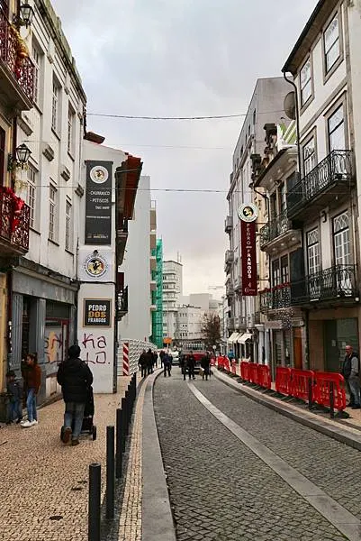 浩翔當初是去右邊那間店,感覺是1號老店舖,我們是去左邊這間比較新的2號店