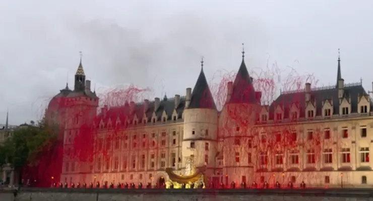 巴黎奧運表演,resource from YouTube