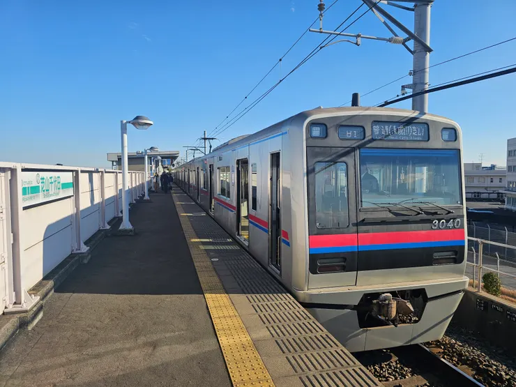 列車在芝山千代田折返