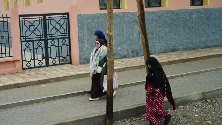 厄夫德女性都包頭巾