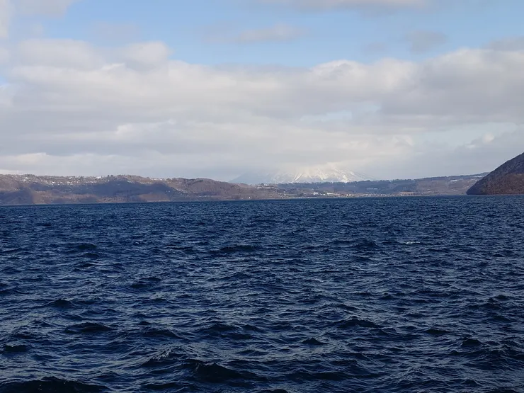 話說這湖面還真是好看