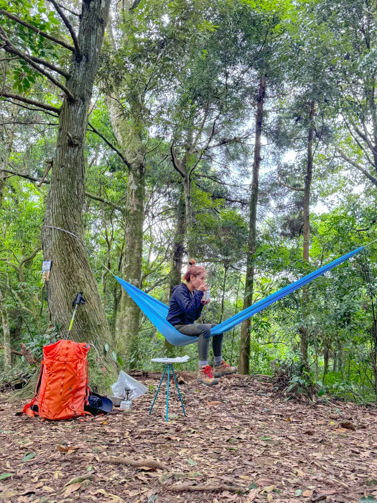 煮泡麵ㄘㄘ~吃完躺躺!!棒棒~👍