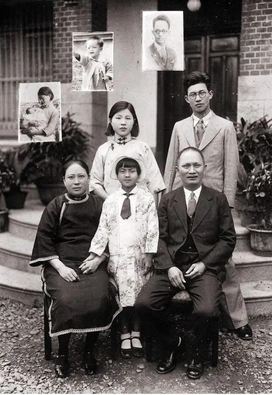 1933年，祖父母及其養女張愛治（戴帽女孩）在台北家中合照。左上三張分別是住在東京的父親張秀哲、姊姊張超雄、媽媽和她懷裡的張超英。