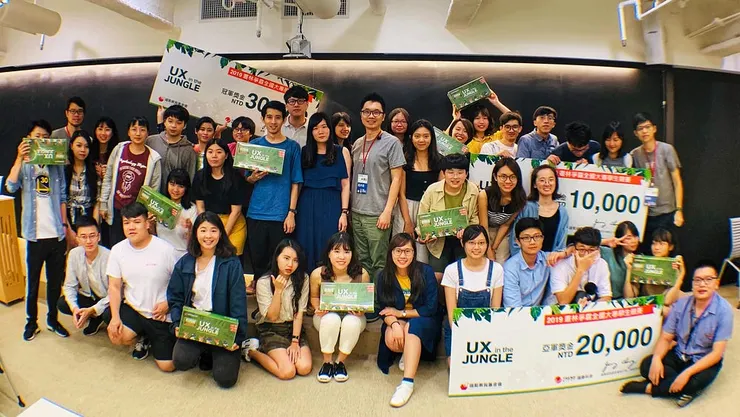 2019《UX in the Jungle》叢林爭霸全國大賽決賽選手與遊戲設計師及裁判合影