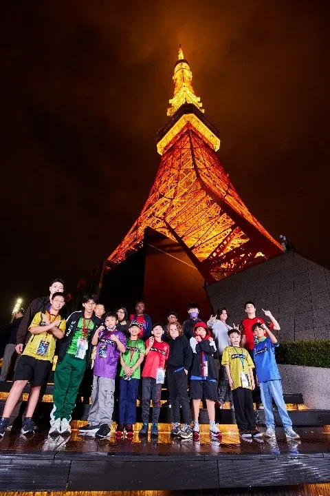 晉級選手合影 東京塔背景