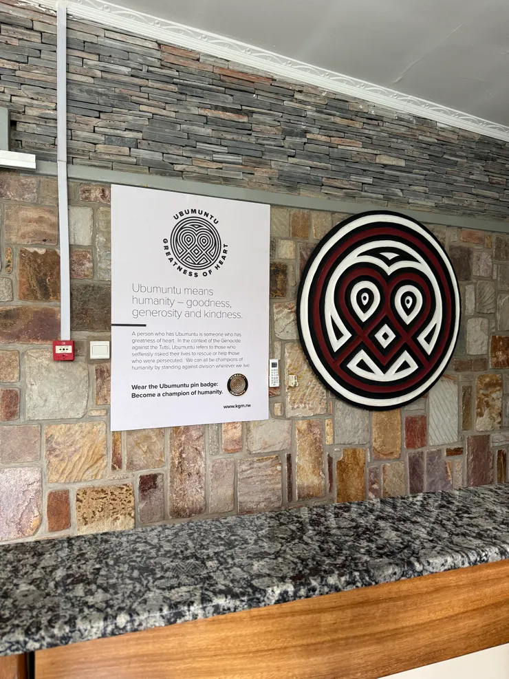 歡迎贊助獲得徽章，成為人權鬥士之一~: )