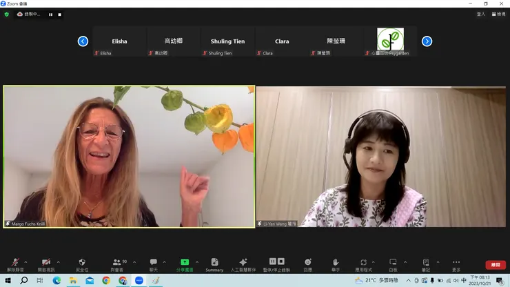 左：Margo 右：王麗雁（口譯）