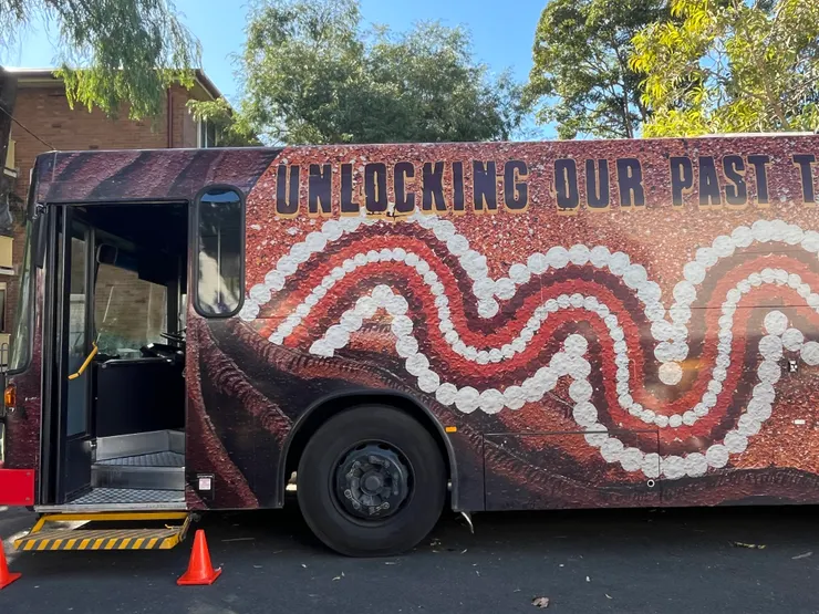 金切拉男孩保護機構宣傳車