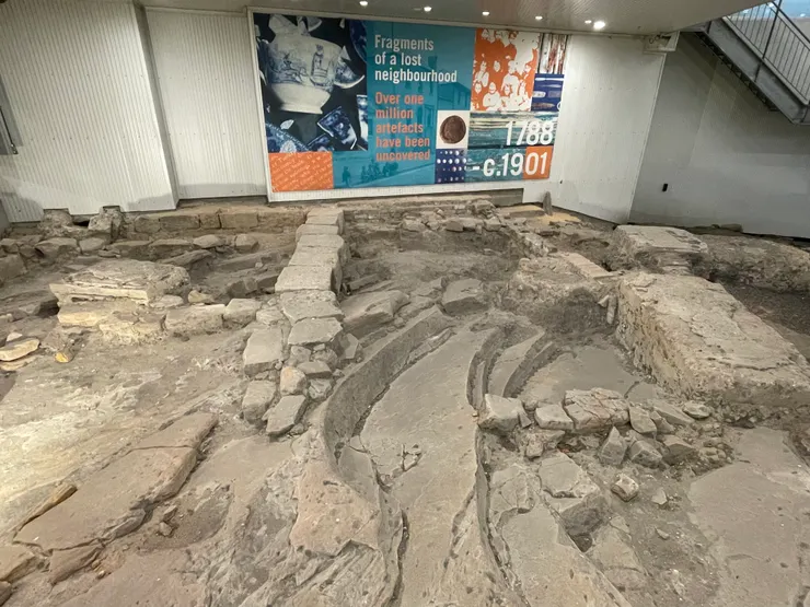 YHA Sydney Harbour建於雪梨的最古老的考古遺址上,至今仍在持續開挖中。(圖源/作者自攝)