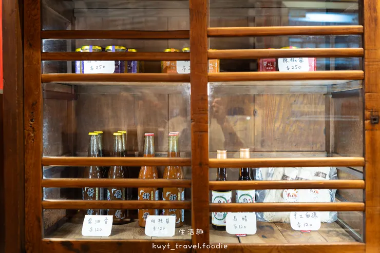 [新營火車站附近美食]華味香鴨肉羹，飄香80年的傳奇滋味！在地人從小吃到大的鴨肉飯，台南新營必吃老店推薦，最新菜單